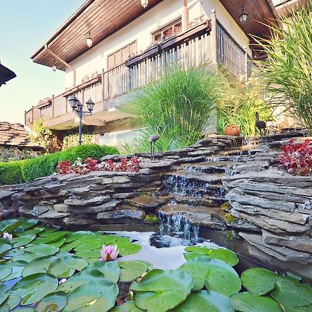 Family Hotel Fenerite Gabrovo Exterior photo